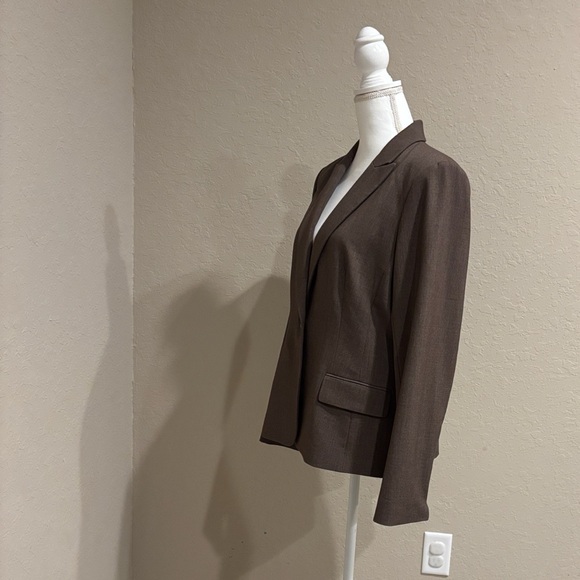 Calvin Klein Dark Brown Women's Blazer 100% Polyester lining NWOT Size 14 - Picture 2 of 10